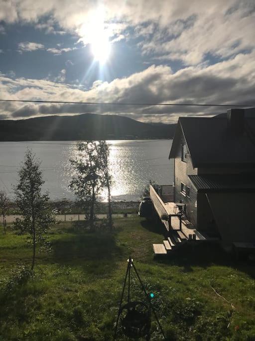 Trivelig Fritidshus Pa Arnes, Senja Straumstad Esterno foto